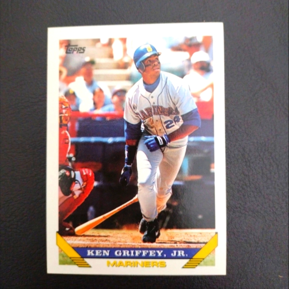 Ken Griffey Jr. Battling Record Card # 179 Topps Seattle Mariners
